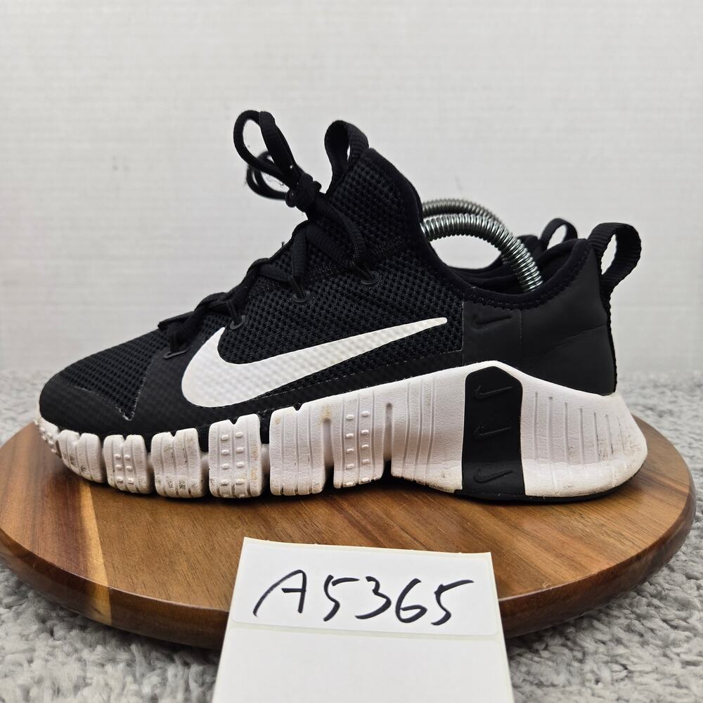 Nike Womens 8.5 Free Metcon 3 Black White Daily Training Gym Shoe CJ6314-010